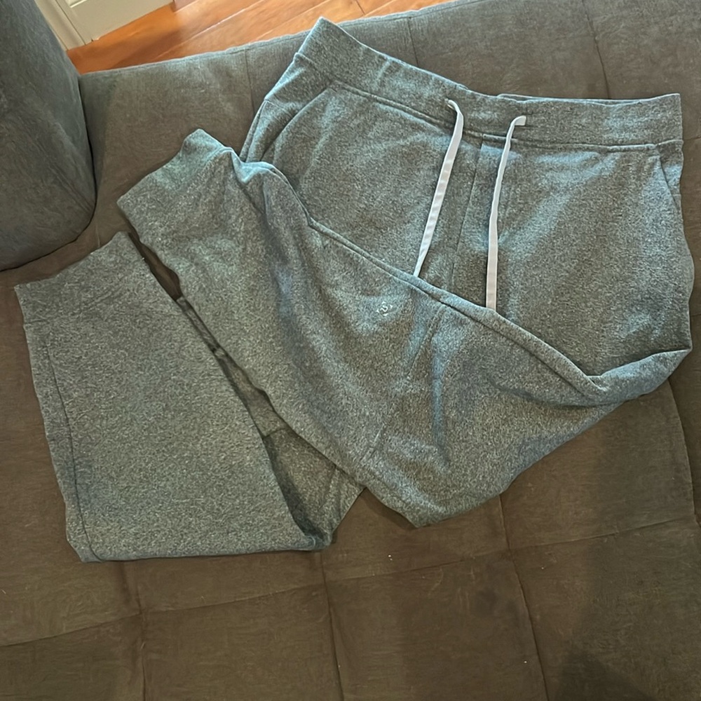 Men’s lululemon sweat pants